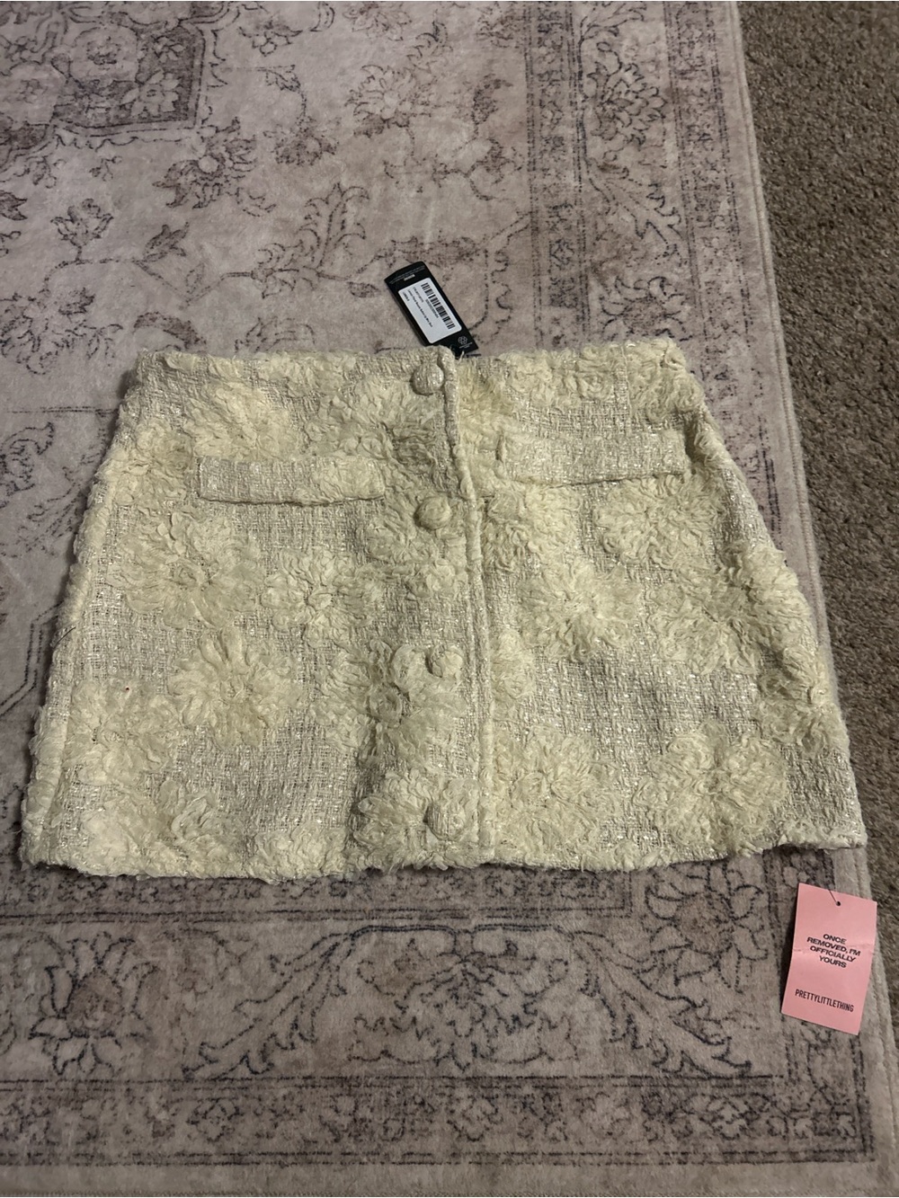 Pretty little thing lemon floral boucle button up mini skirt size 4 NWT